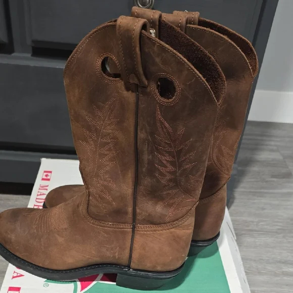 TC Dark Brown Western Boots - Picture 7 of 9